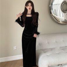 批发赫本金丝绒小黑裙别致设计感礼服长裙法式复古收腰显瘦气质<b class='q'>连衣裙</b>