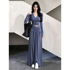 批发秋<b class='q'>冬</b>ootd松弛感穿搭温柔氛围感修身V领上衣搭高腰半裙纯欲风套装