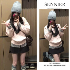 批发秋季温柔系穿搭女2025新款慵懒套头毛衣叠穿衬衫百搭短裙三件套<b class='q'>装</b>