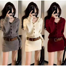 批发圣诞新年红色翻领针织<b class='q'>连衣裙</b>女秋冬季新款高级感毛衣包臀裙子