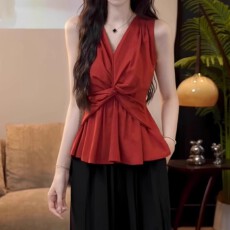 批发设计感扭结V领背心女2026夏季新款度假风小众修身别致无袖上衣