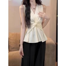 批发设计感扭结V领背心女2026夏季新款度假风小众修身别致无袖上衣
