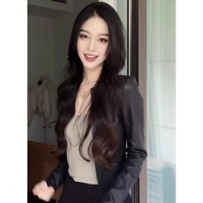 批发2025年秋<b class='q'>冬</b>新款韩版高级感时尚短外套女小众设计感显瘦百搭小皮衣