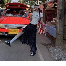 批发2026夏季韩系不规则宽松设计感半身裙女小众慵懒碎花斜摆