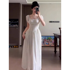 批发2026夏季新款女装<b class='q'>显瘦</b>白色连衣裙法式复古设计感绑带收腰长裙