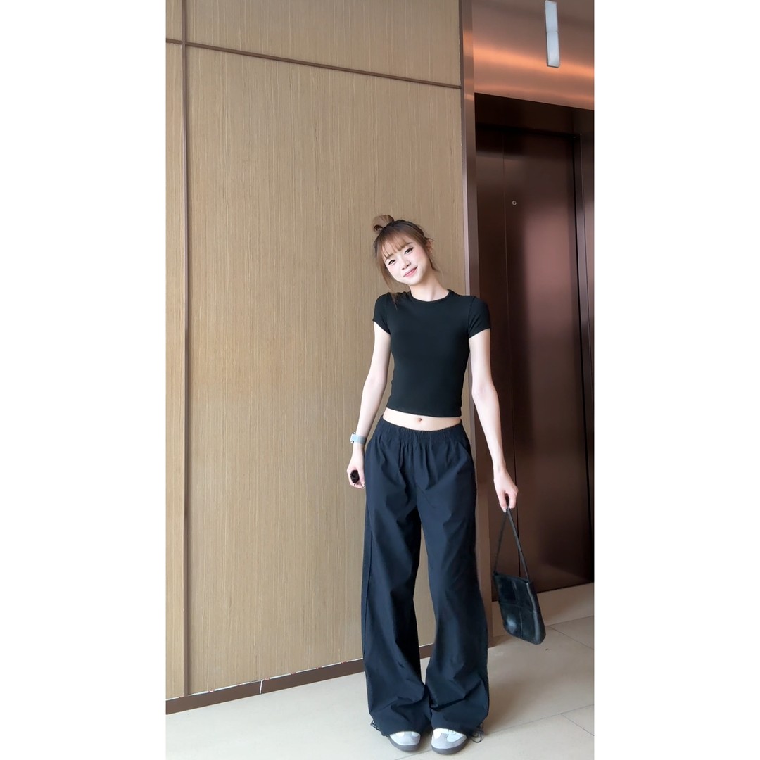달콤함 화이트 홀로우 아웃 광장 칼라 반팔 여성 셔츠 여름 스트랩 거품 소매 셔츠 작은 셔츠 몸매 가꾸기 슬림해 보이는 맨위