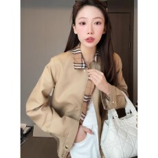 批发2026年早秋新款复古格纹拼接领廓形夹克女小个子老钱风工装短<b class='q'>外套</b>