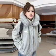 批发棉服女款2026新款冬季夹棉巨好看的冬装毛呢外套加厚保暖<b class='q'>棉衣</b>棉袄