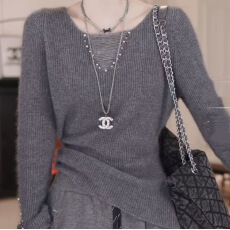 批发实价大码秋冬新款重工钉珠厚针织衫时尚设计感打底衫修身显瘦上衣