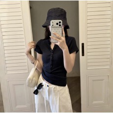 批发大码胖MM纯欲风亨利领短袖T恤女夏季设计感排扣修身显瘦正肩上衣