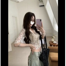 批发胖MM大码V领系带碎花中袖上衣夏季新款显瘦甜美性感女上衣