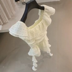 批发法式温柔风荷叶边波点<b class='q'>衬衫</b>女夏季新款一字领收腰显瘦甜美飘带上衣