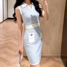 批发2026新款学院风蓝白条纹无袖polo领连衣裙女2026春新款温柔背心裙