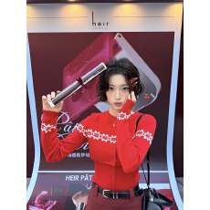 批发己出货 雪花<b class='q'>短款</b>修身显瘦吊带两件套装