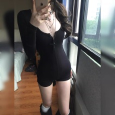 批发己出货 一体式纽扣<b class='q'>长袖</b>连衣裤高级感<b class='q'>连体裤</b>子