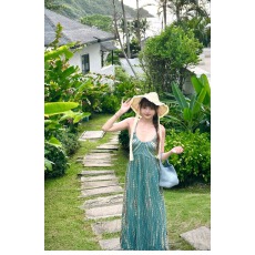 批发海边度假风连衣裙露背大摆挂脖系带云南旅游穿搭超仙吊带长裙夏季