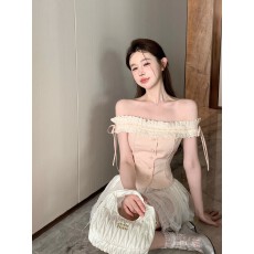 批发纯欲甜辣妹一字肩露肩小上衣女夏季芭蕾风蕾丝边鱼骨<b class='q'>衬衫</b>法式绝美