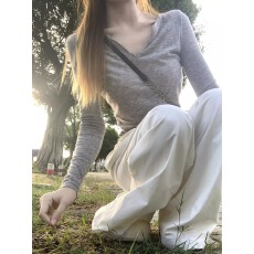 批发正肩<b class='q'>长袖</b>t恤打底衫修身显瘦内搭v领上衣女