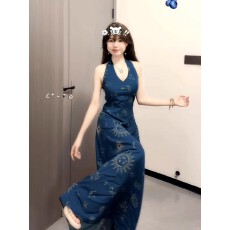 批发新款复古法式度假风蓝色v领挂脖<b class='q'>背心</b>连衣裙子女夏季收腰<b class='q'>长裙</b>