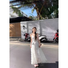 批发吊带连衣裙<b class='q'>女</b>2026年夏季<b class='q'>新款</b>法式氛围感海边度假风长款蛋糕裙