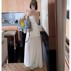 批发东大门2026春季新款韩版法式设计款网纱拼接修身气质吊带连衣裙