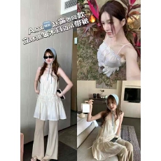 批发赵露思<b class='q'>同款</b>米粉色花边拼接吊带褶皱收腰设计感度假风叠穿<b class='q'>连衣裙</b>女