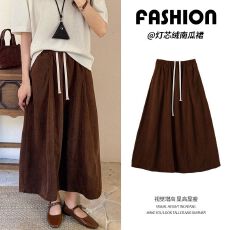 批发咖色灯芯绒南瓜裙女秋季2025新款小个子美拉德韩系高腰a字半身裙