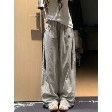 批发浅灰色美式刺绣速干双杆<b class='q'>工装裤</b><b class='q'>女</b>夏新款运动风防晒速干直筒阔腿<b class='q'>裤</b>