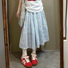 批发蓝色刺绣<b class='q'>碎花</b>半身裙女夏薄款2026新款休闲宽松慵懒显瘦a字蛋糕裙