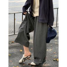批发复古细条纹阔腿裤女秋冬2026新款小个子高腰垂感宽松休闲拖地<b class='q'>裤子</b>