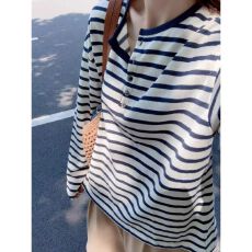 批发韩系氛围感穿搭<b class='q'>条纹</b><b class='q'>长袖</b><b class='q'>t</b><b class='q'>恤</b>女新款单穿松弛感上衣