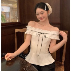 法式纯欲一字肩短袖T恤女夏季露肩收腰修身显瘦设计感小众上衣ins