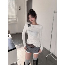 批发设计感辣妹印花长袖<b class='q'>T</b><b class='q'>恤</b>女多巴胺修身褶皱收腰白色短款显瘦上衣