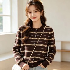 批发复古撞色<b class='q'>条纹</b>针织开衫女春秋新款气质穿搭外套毛衣休闲显瘦上衣潮