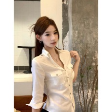 批发收腰<b class='q'>衬衣</b>七分袖上衣秋季新款V领显瘦气质白色<b class='q'>衬衫</b>女
