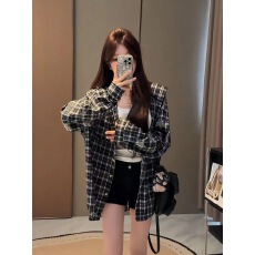 批发新款宽松显瘦百搭<b class='q'>衬衫</b>女春秋季复古梵文烫钻连帽开衫长袖上衣