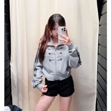批发美式复古双排扣立领卫衣短外套女秋冬新款三条杠<b class='q'>运动</b>拉链开衫