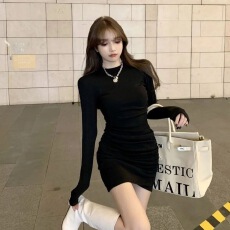 批发高级感黑色气质长袖连衣裙女秋季新款修身性感辣妹高腰包臀短<b class='q'>裙子</b>