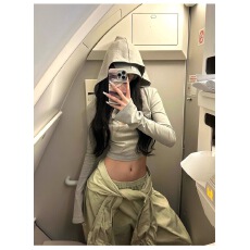 批发美式甜辣妹风灰色连帽<b class='q'>短</b>款外套春季设计感休闲显瘦内搭长袖上衣女