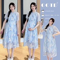 实拍~~夏季上新孕妇装压褶气质法式刺绣碎花连衣裙