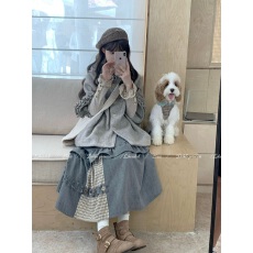 批发DOLL原创-千岛茶色-卡其色翻领<b class='q'>打底衫</b>女秋冬百搭<b class='q'>修身</b>花边拼接内搭