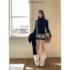 批发fortunee原创2025秋冬复古提花高领修身包臀短连衣裙圣诞针织毛衣