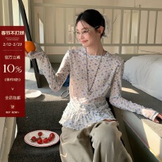 批发宋正恩蓝色小碎花微透长袖t恤女春季内搭下摆花边韩系修身小上衣