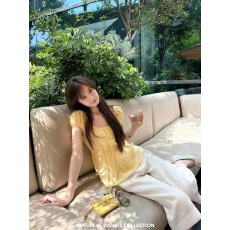 批发塞西莉亚浪漫蕾丝花边天丝苎麻小上衣<b class='q'>女</b>装U领短袖