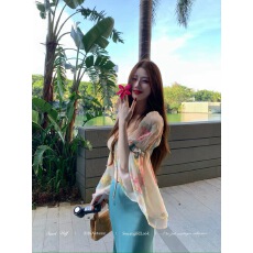 批发甜美的恶狼 缎面肌理感<b class='q'>半身裙</b>女夏新款高腰显瘦中长款鱼尾裙子
