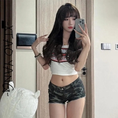 批发迷彩运动短裤女多巴胺休闲毛边潮流<b class='q'>显瘦</b>包臀辣妹性感潮流洋气热裤