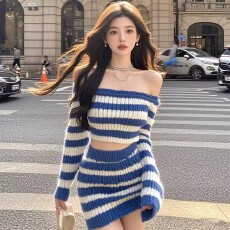 批发蓝白撞色一字肩<b class='q'>针织</b>衫短款上衣半身短裙<b class='q'>套装</b>秋季法式轻奢气质毛衣
