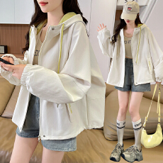 批发实拍韩系连帽冲锋衣外套女春秋季防风衣宽松洋气休闲工装夹克上衣