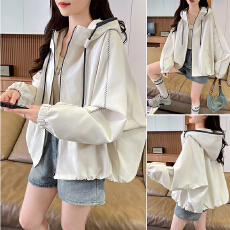 批发实拍慵懒风时尚连帽冲锋衣外套女春秋2026新款初高中学生潮流夹克