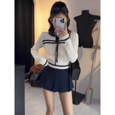 批发甜美减龄气质套装女韩系显瘦拼色领麻花针织毛衣+<b class='q'>百褶</b>短裙两件套